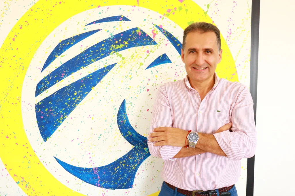 Imagen referente a presidente ejecutivo CCI Carlos Hernando Enciso Pérez
