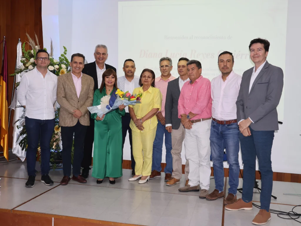 Imagen referente a Homenaje a la exdirectora de Comfenalco, Diana Lucía Reyes