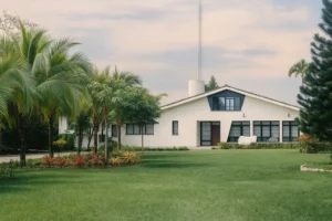 FOTOGRAFÍA CASA FAMILIAR LOS LAGOS 1970