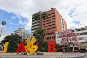 Vista del edificio de la Cámara de Comercio de Ibagué, en el centro de la ciudad