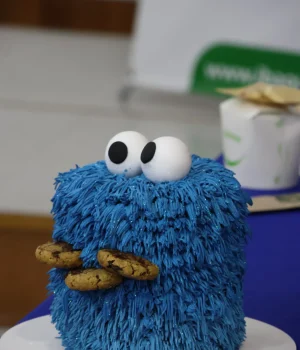 producto de un asistente, pastel de Monstruo Come galletas